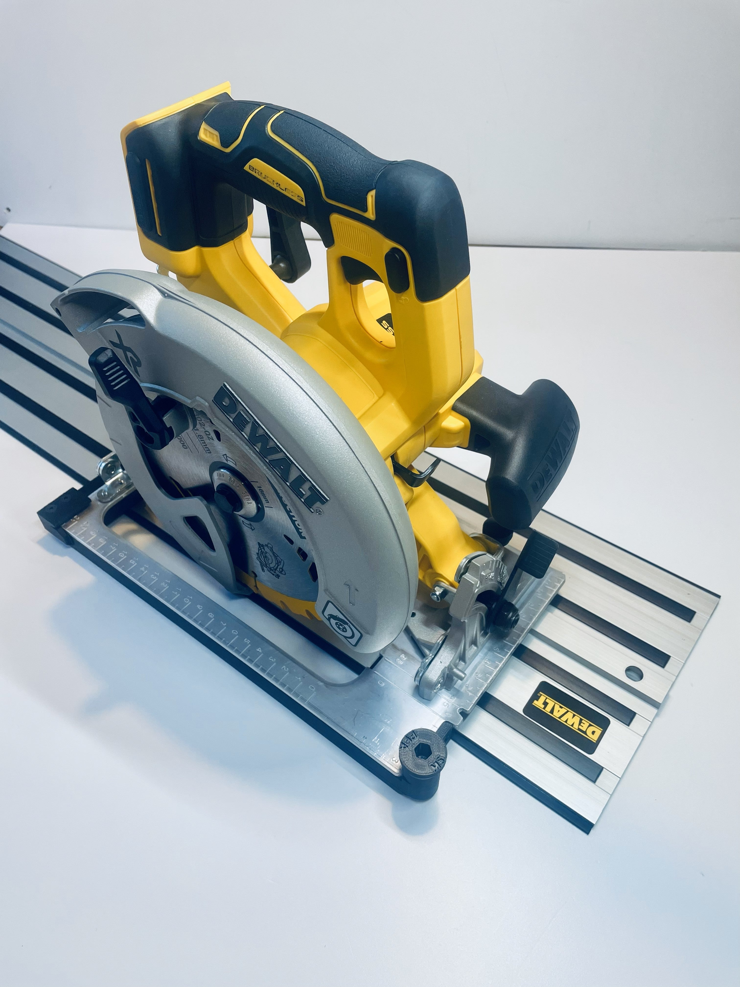 Guide Rail Adapter for DeWalt DCS570 DWE575 DCS575 DCS578 DCS573 Base dewal Rail Track