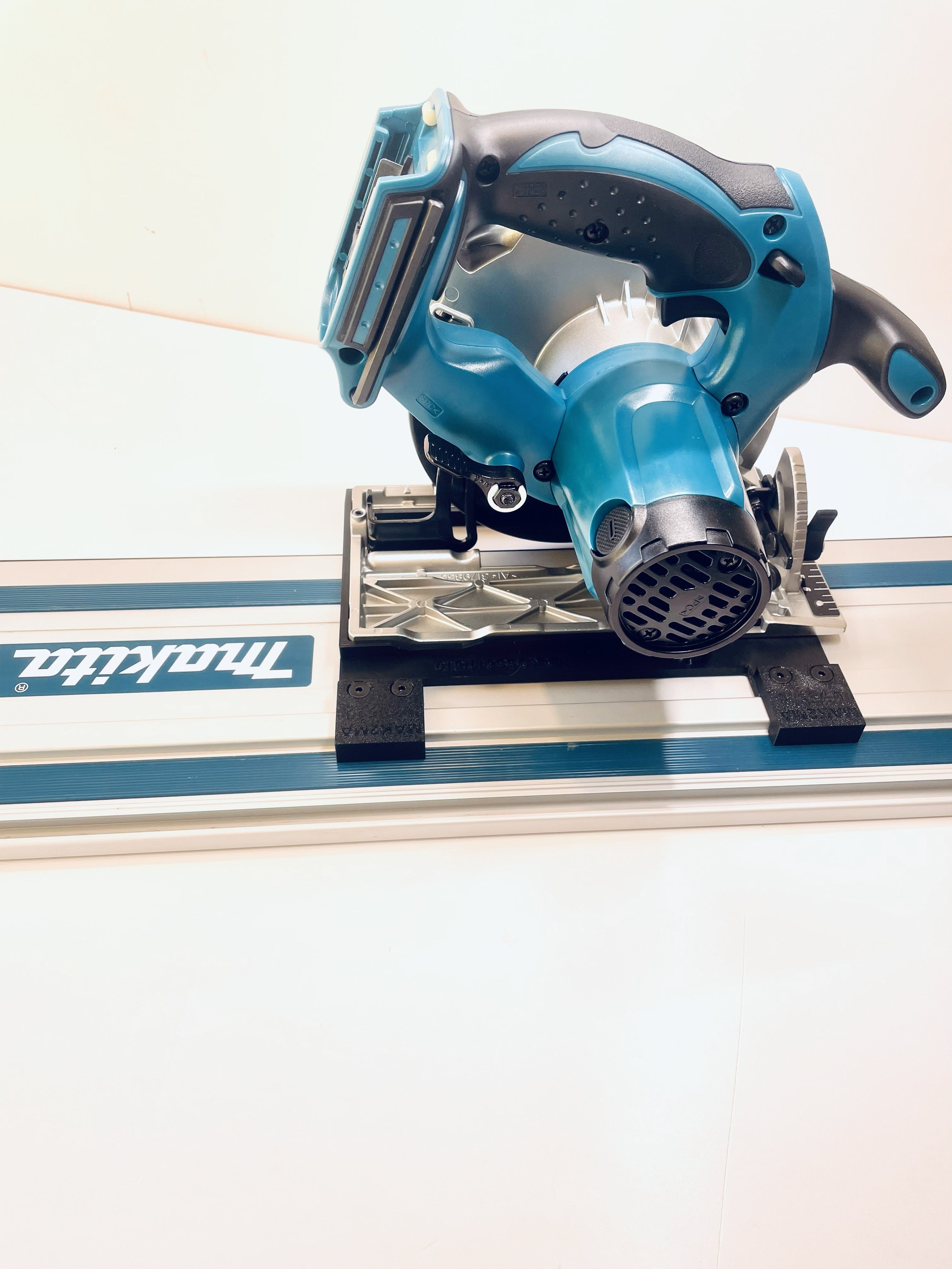 Makita DSS610Z DSS611Z Adapter Makita Circular Saw Guid Rail Track UK