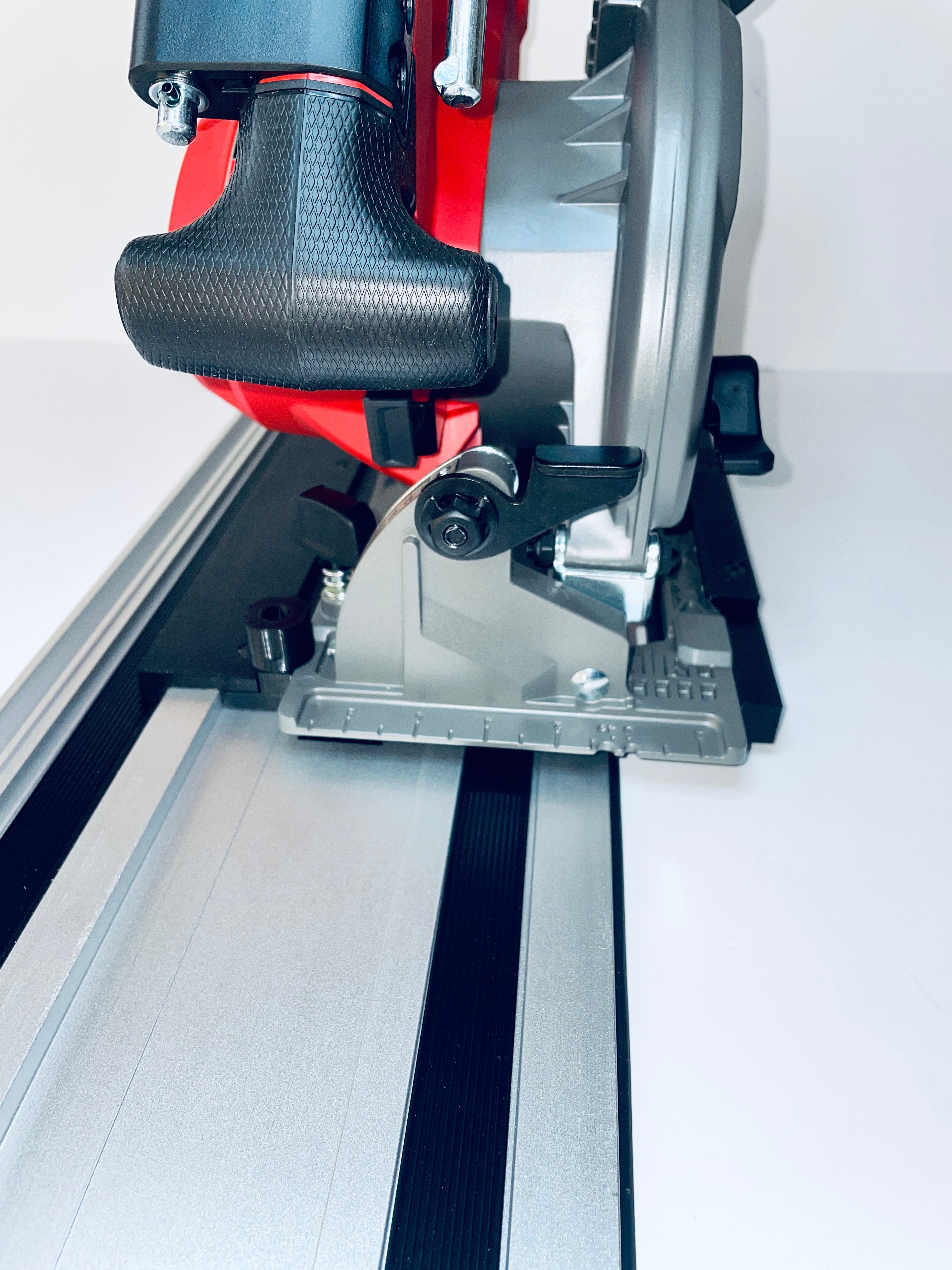 Milwaukee FCS552 Adapter Plate Compatible With Buyaparcel Guide Rail Track