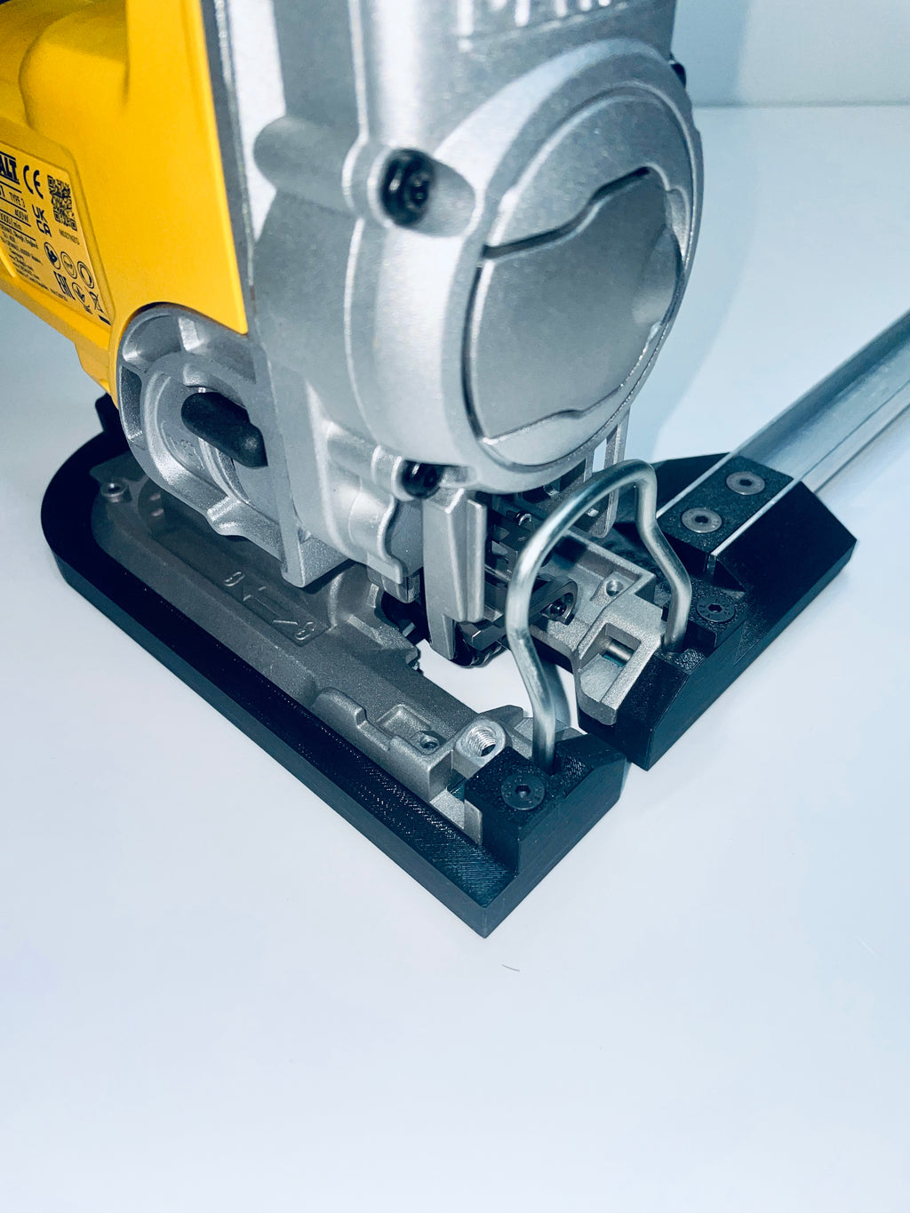 Circle Cutting Jig for DeWalt DCS331 / DW331 Jigsaw – Adjustable Radius 150mm-500mm and 150mm to 1000mm