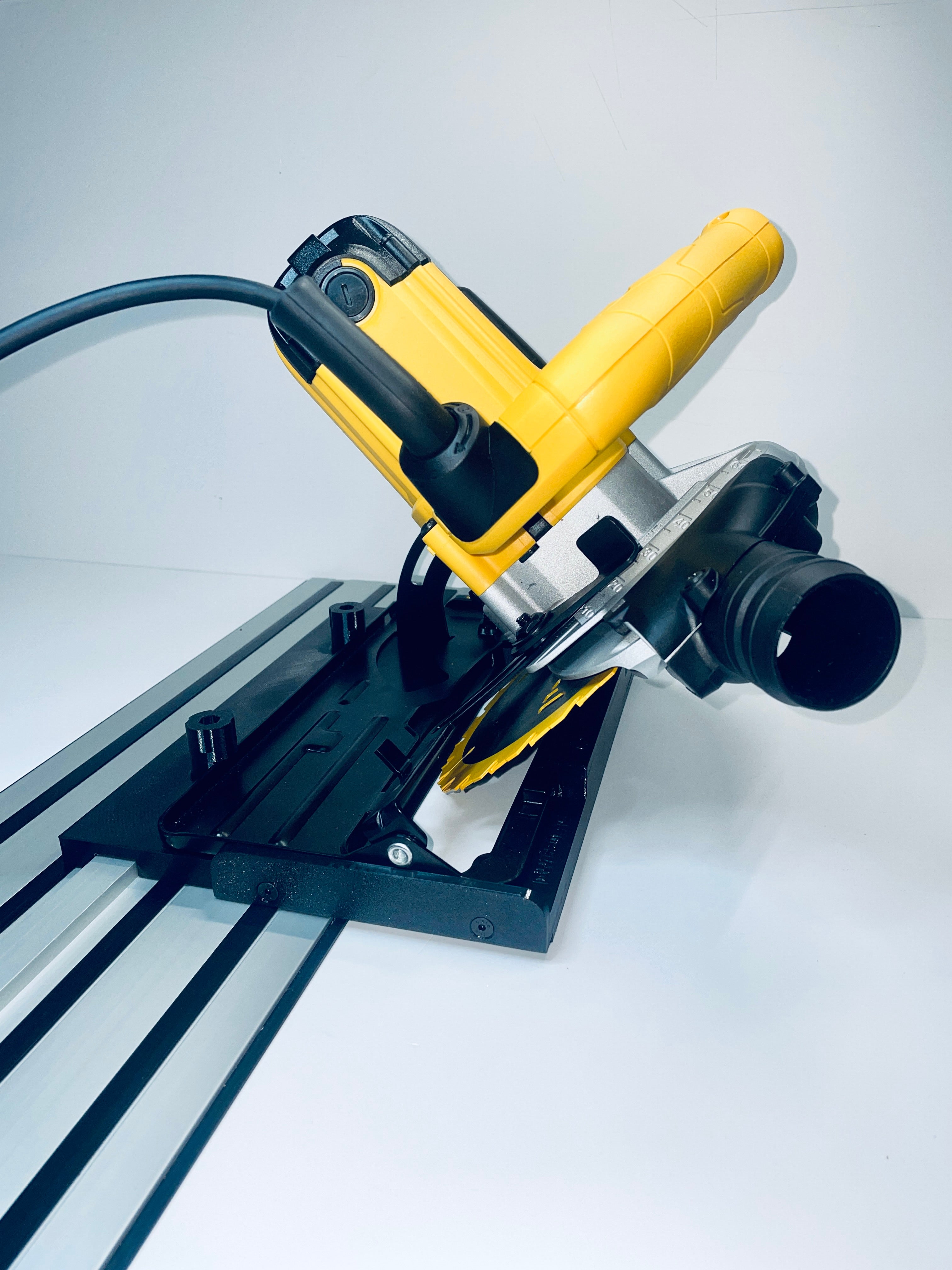 Angle Cut Guide Rail Adapter for DeWalt DWE560 / DWE560K Circular Saw – For DeWalt Guide Rail